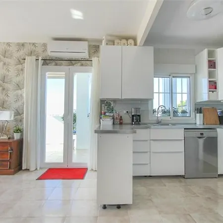 Holiday home Amazing 3 Bedroom Townhouse With Sea View,